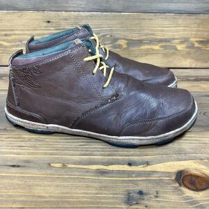 Olukai (Men’s size 11) Kamuela Leather Chukka‎ Boots